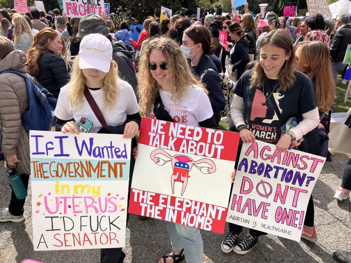 Prohibición del aborto dependerá de cada estado, anuncia Donald Trump