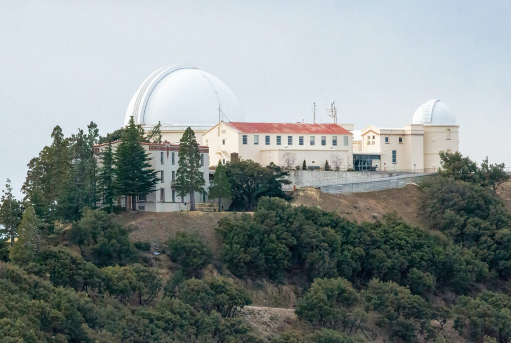El histórico Observatorio Lick en reparación afecta educación y turismo