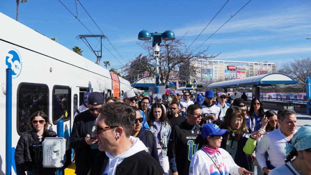 Récord en el Super Bowl: VTA realizó 30,000 viajes hacia y desde el Levi’s Stadium
